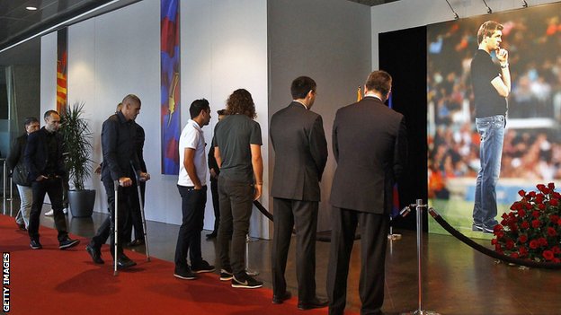 Новият стадион на Барселона Б може да носи името на Виланова