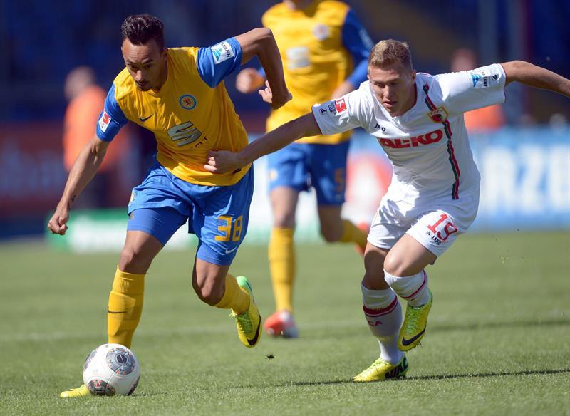 Брауншвайг - Аугсбург 0:1 