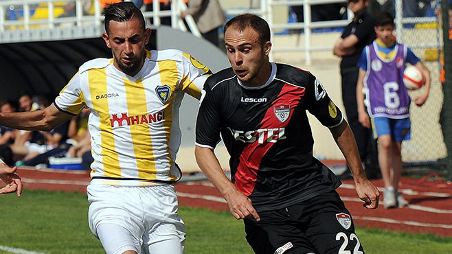 Карабукспор - Коняспор 2:2 