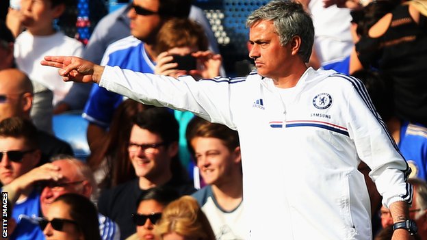 Моуриньо се надява Тери, Лампард и Коул да останат в Челси