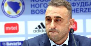 Петев може да поеме Лудогорец при уволнение на Шимунджа