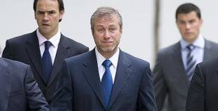 Челси е заплашен от трансферен бан 