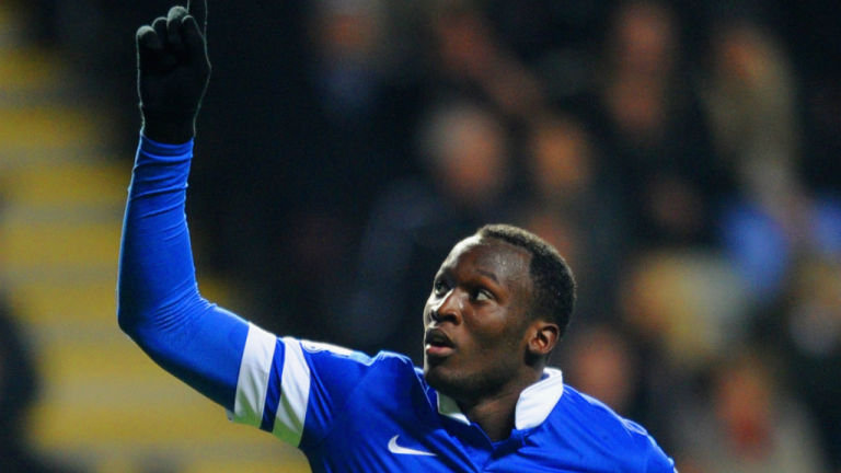 Челси ще предложи нов договор на Лукаку, ако не го продаде