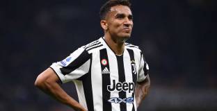  Ювентус и Данило са близо до нов договор 