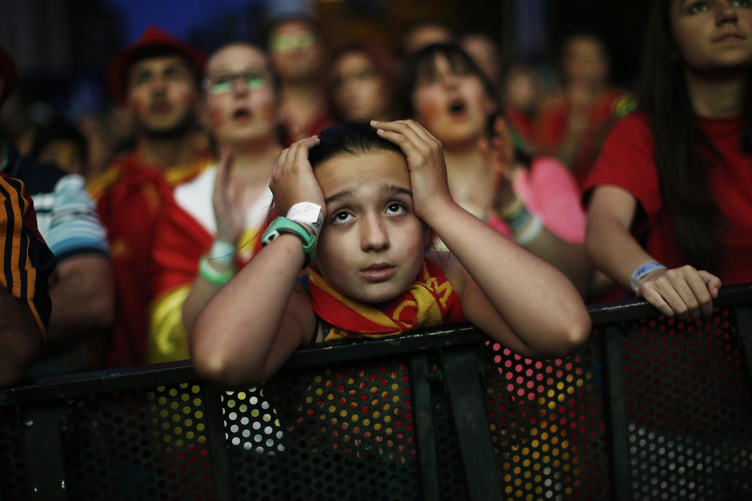 Чили изхвърли Испания от Световната купа (видео)