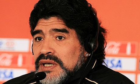 Марадона: Президентът на аржентинския футбол е глупак