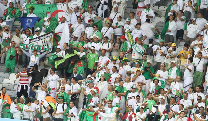 ФИФА глоби Алжир