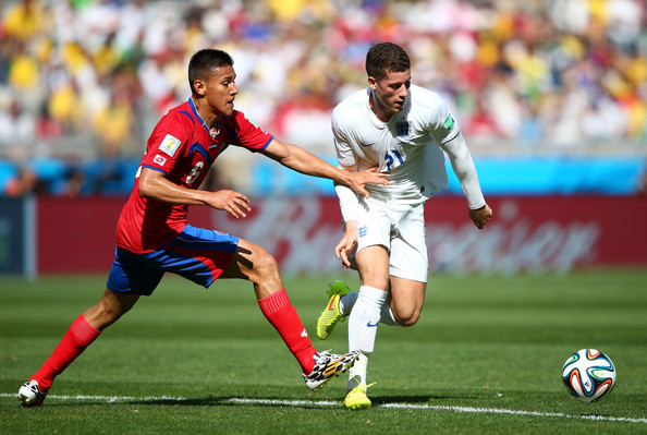 Коста Рика загуби двама за мача с Холандия