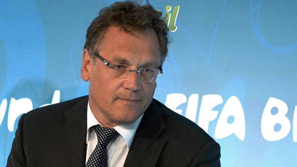 ФИФА се безпокои от броя на пияните фенове по стадионите