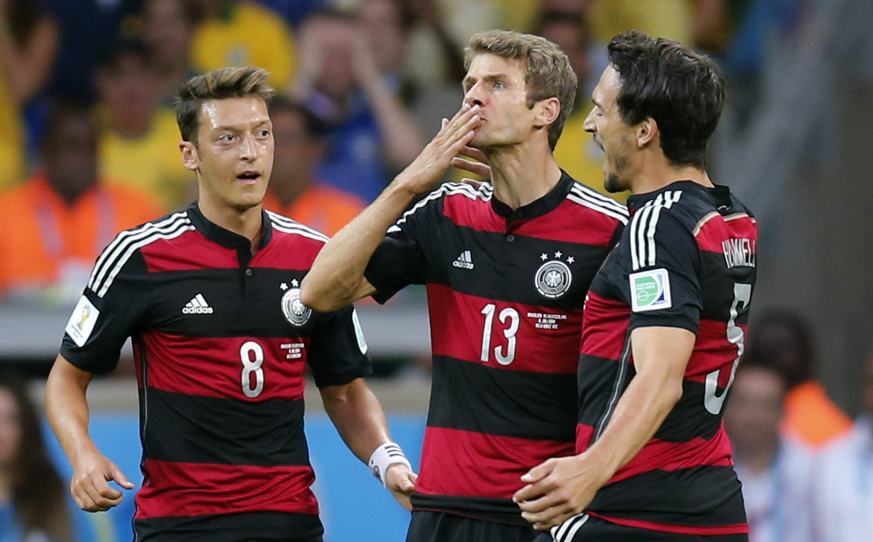 Безмилостна Германия и Клозе написаха история срещу Бразилия (видео)