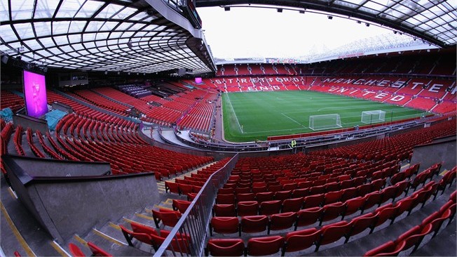 Юнайтед с рекорд по скоростна продажба на абонаментни карти