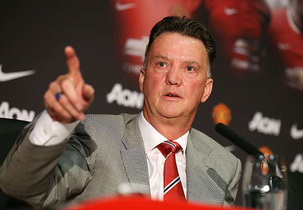 Фърдинанд: Ван Гаал трябва да работи върху психологията на играчите