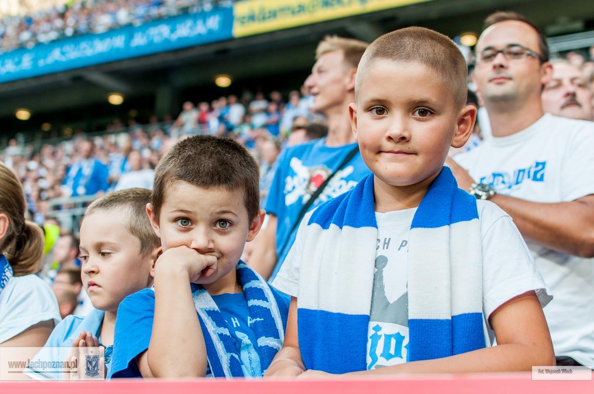 Лех Познан - Щярнан 0:0 