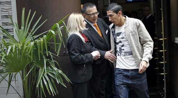 Ди Мария се намира в Манчестър