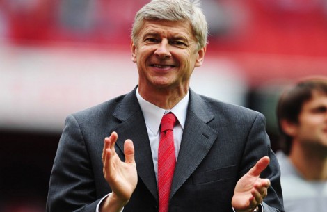 Арсенал започна преговори за защитник на Борусия Дортмунд