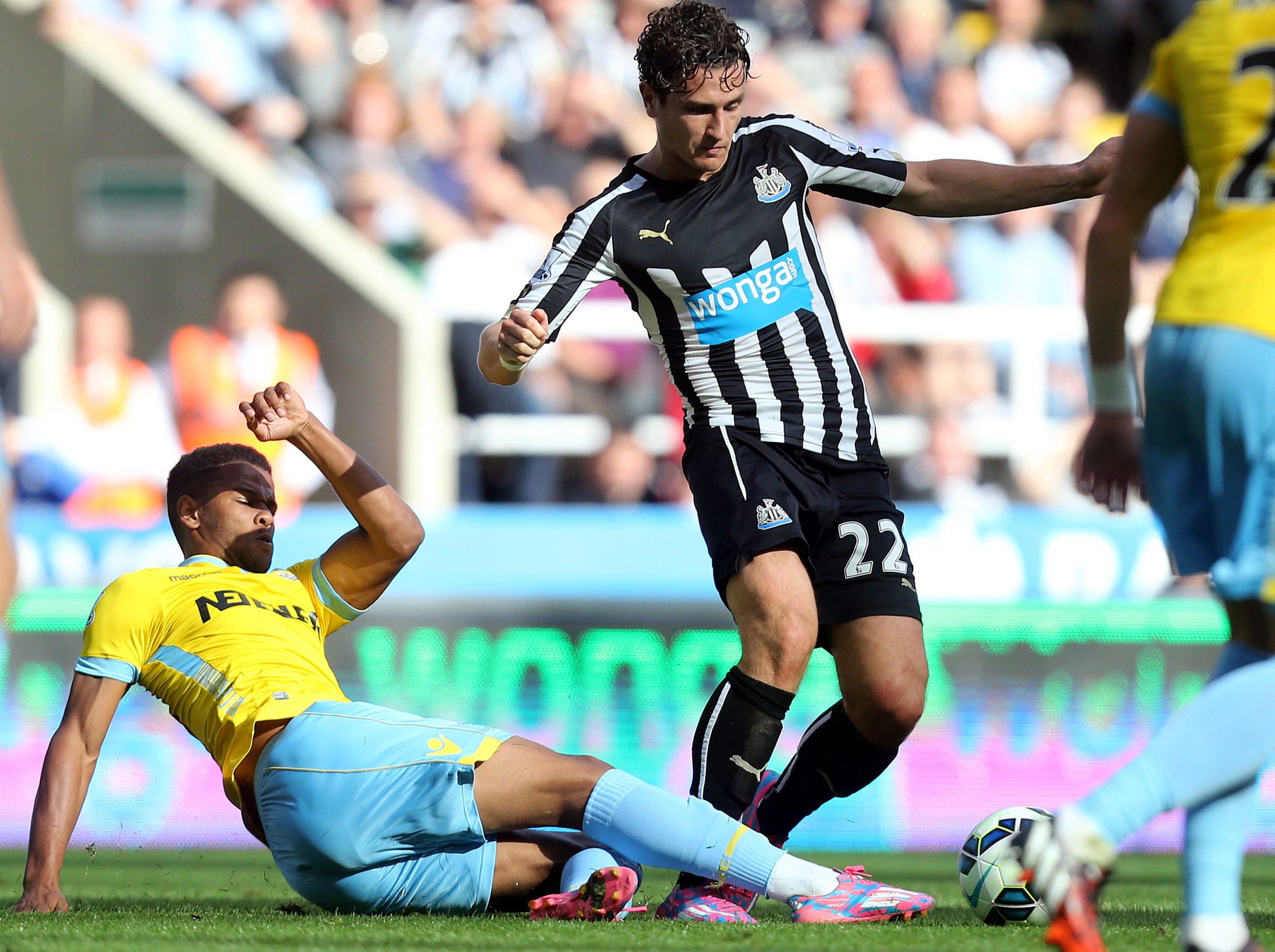 Нюкасъл - Кристъл Палас 3:3 