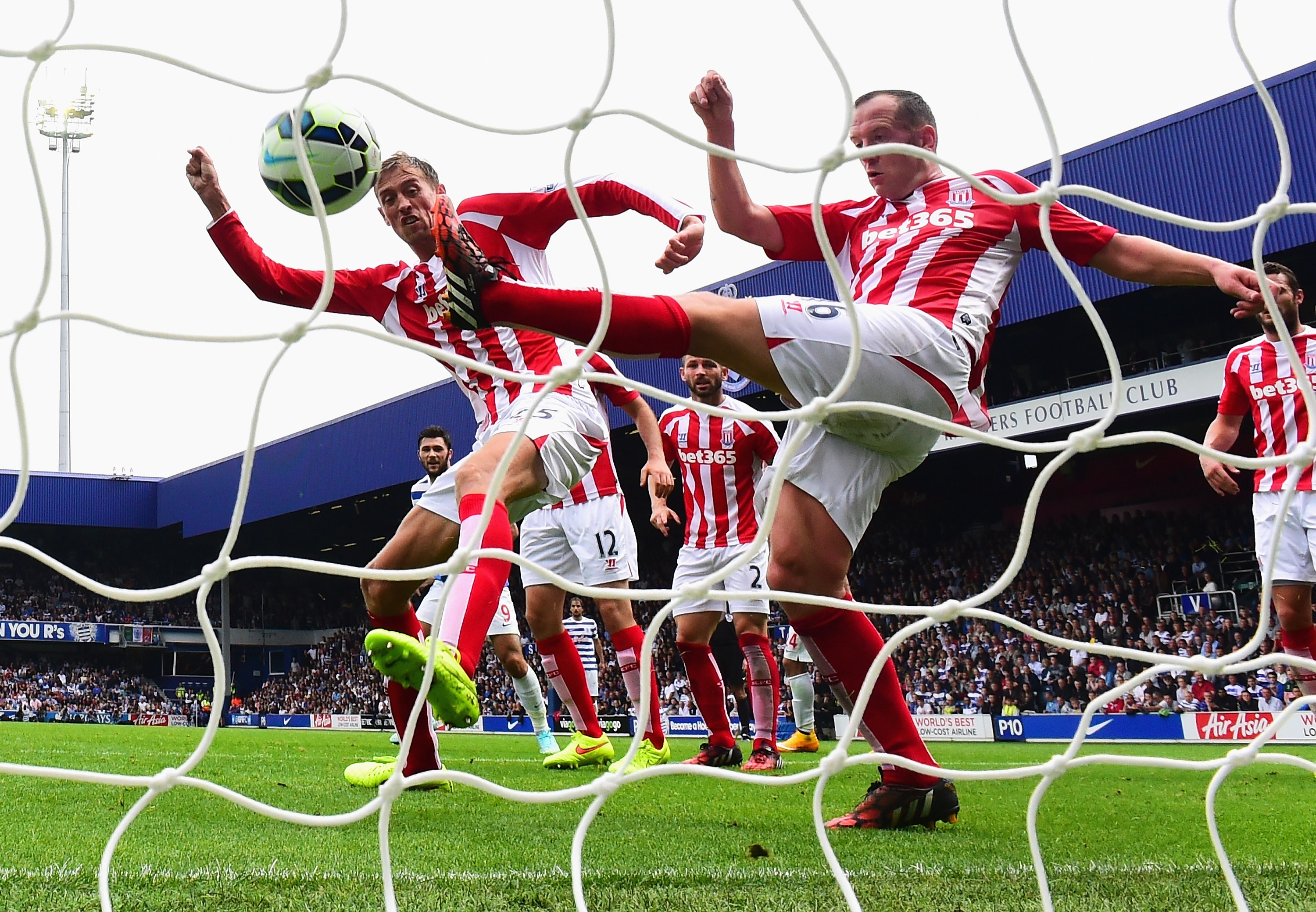 Куинс Парк Рейнджърс - Стоук Сити 2:2 