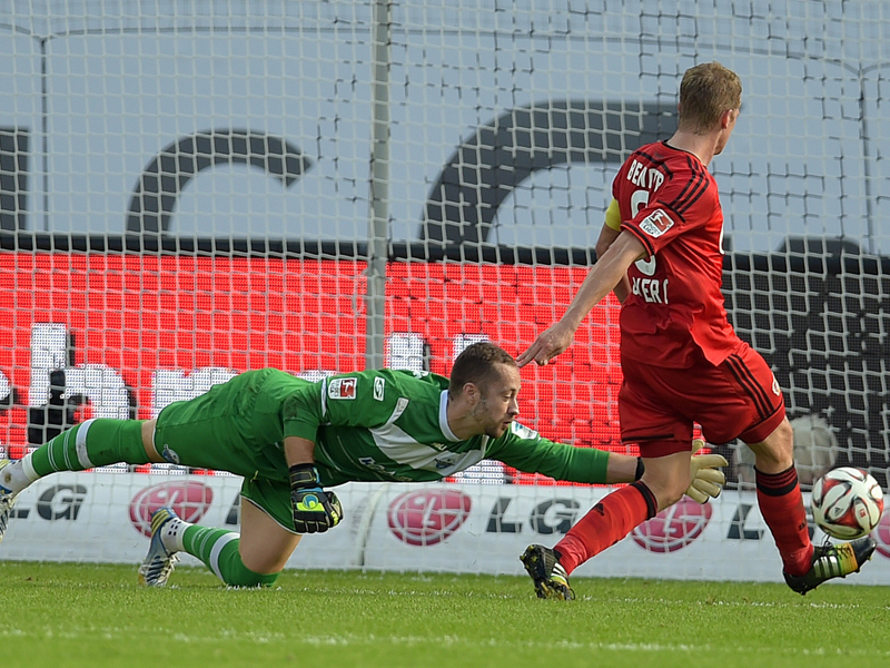 Байер Леверкузен - Падерборн 2:2 