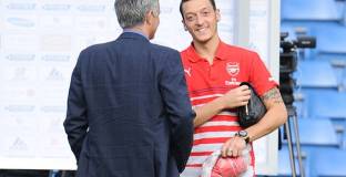 Киоун знае, защо Моуриньо иска Йозил 