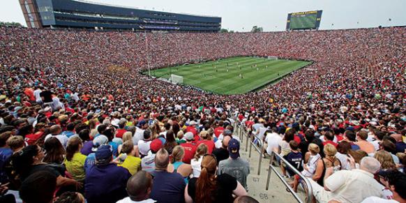 Висшата лига отново мисли за мачове зад граница
