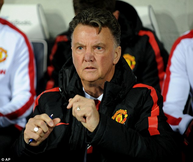 Ван Гаал: Юнайтед може да догони Челси