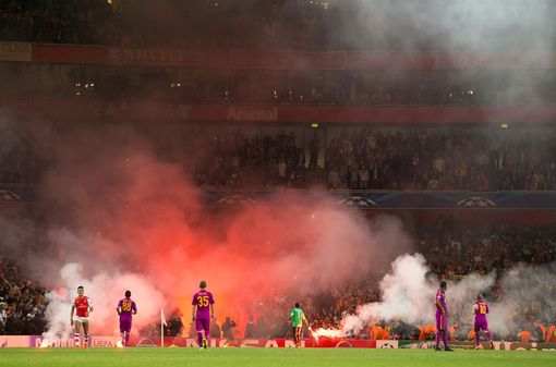 Арсенал се размина с наказание от УЕФА