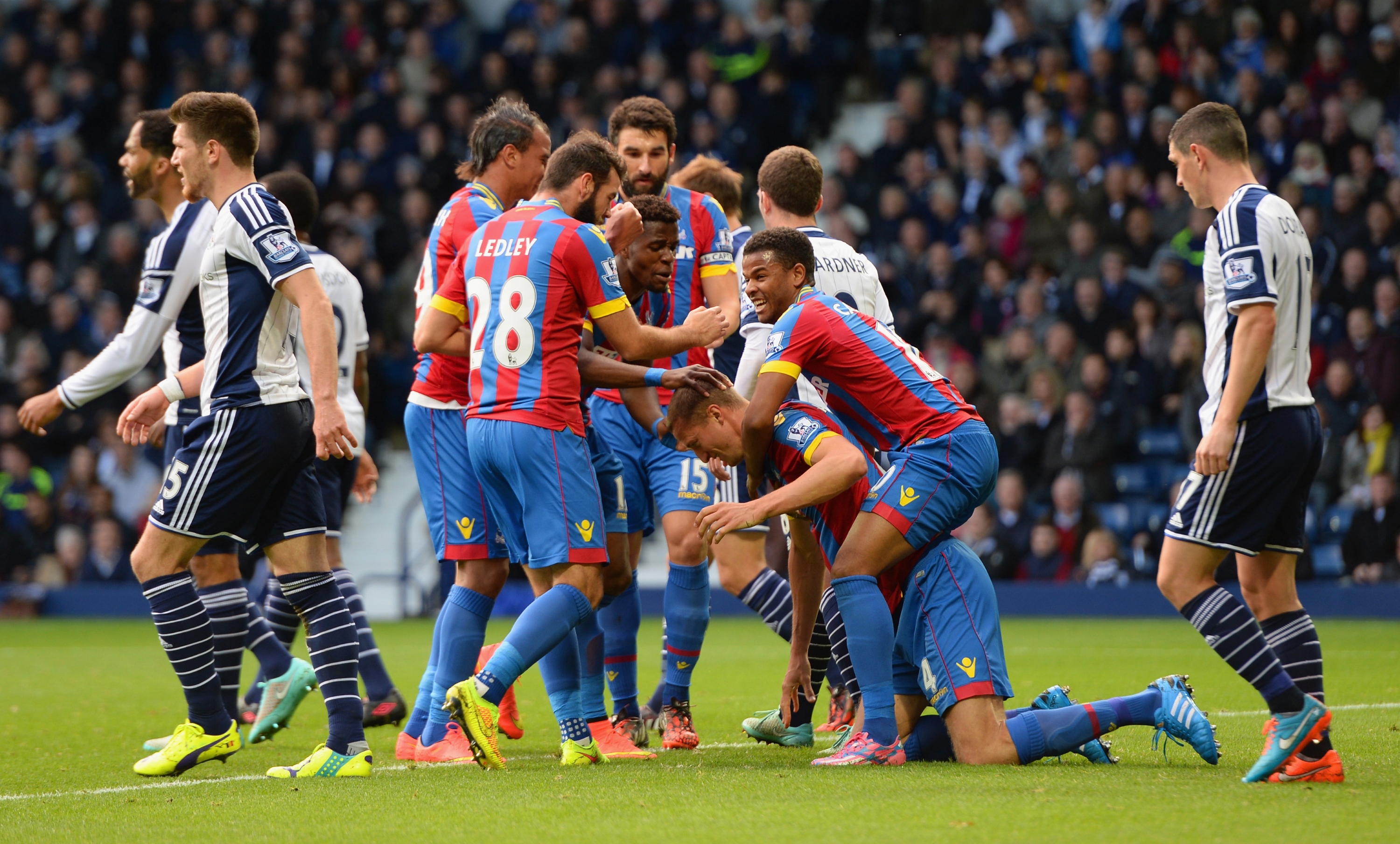 Уест Бромич - Кристъл Палас 2:2 