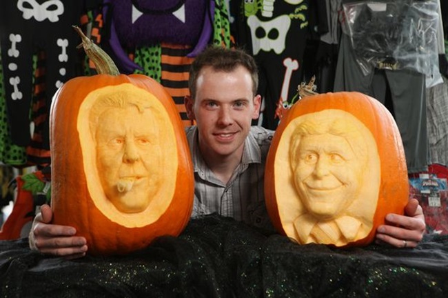  Фен на Манчестър Юнайтед прекара 25 часа в подготовка за предстоящия Хелоуин