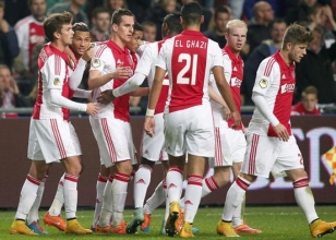 Аякс - Дордрехт 4:0 