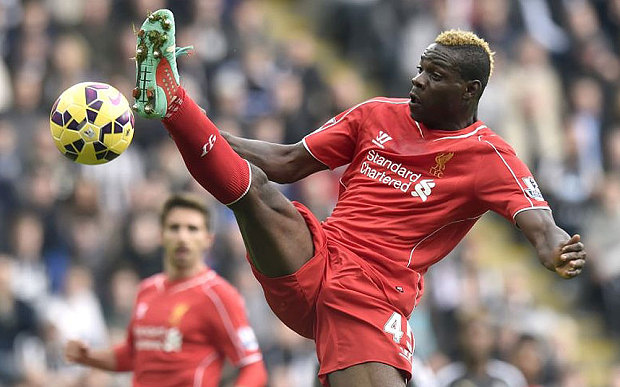 Барнс: Балотели не е в основата на проблемите в Ливърпул 