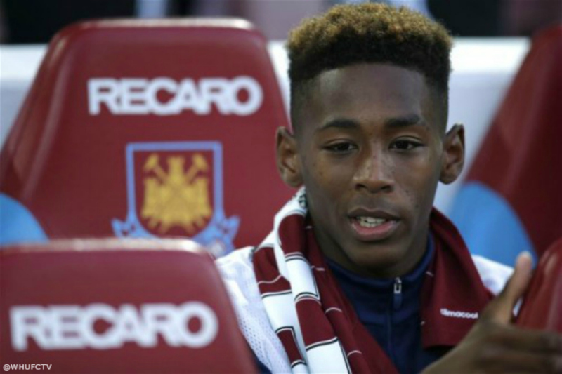 Арсенал, Челси и Юнайтед следят 15-годишен защитник