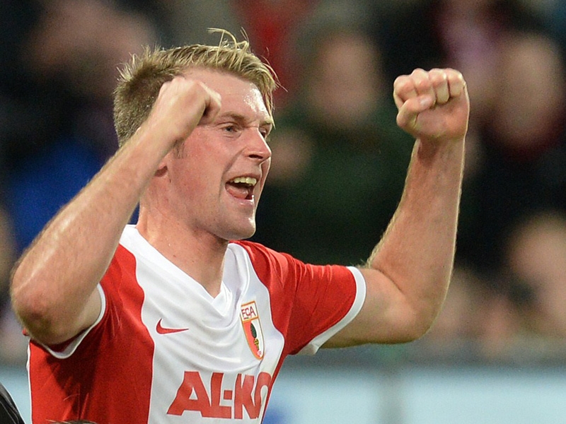 Аугсбург - Падерборн 3:0 