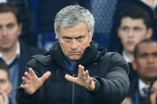 Моуриньо се извини на феновете на Челси