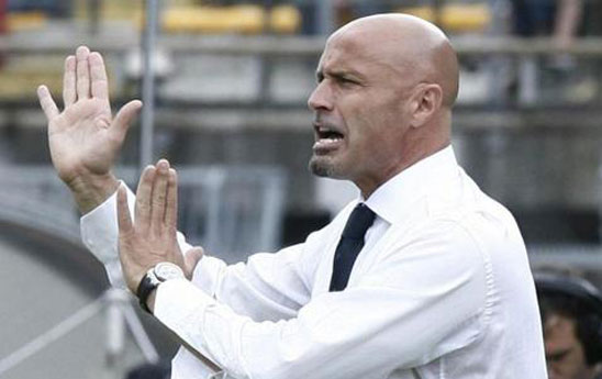 Колантуоно има два мача да поправи ситуацията