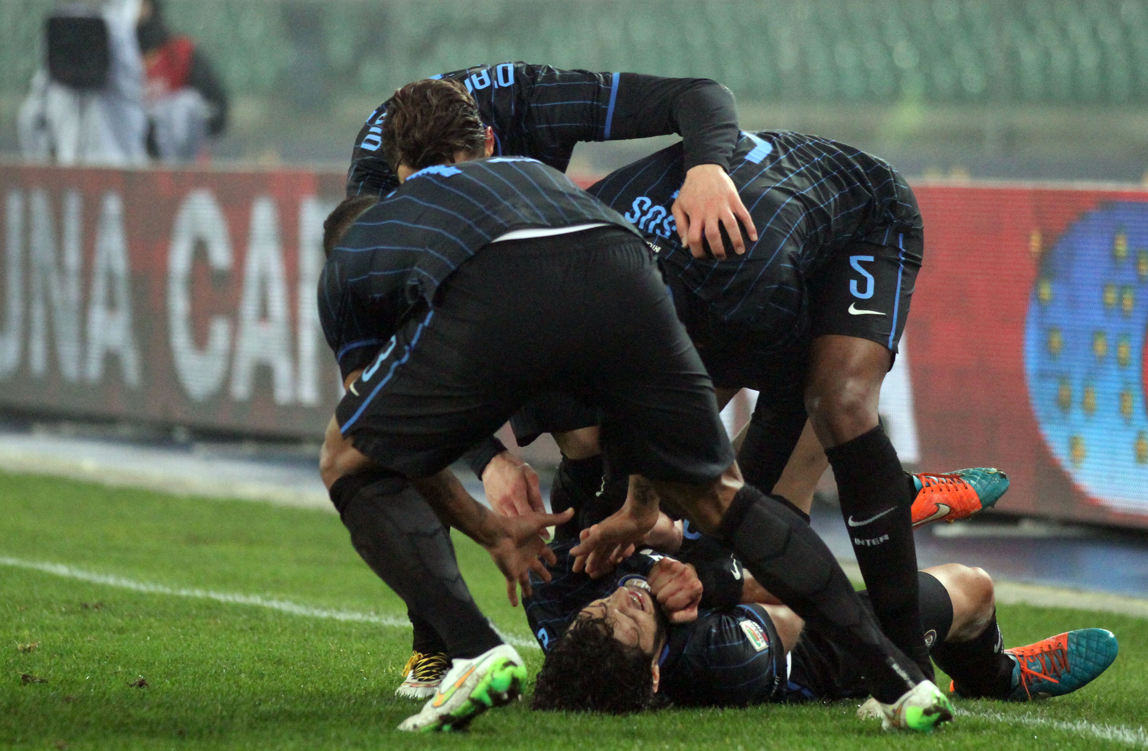 Киево - Интер 0:2 