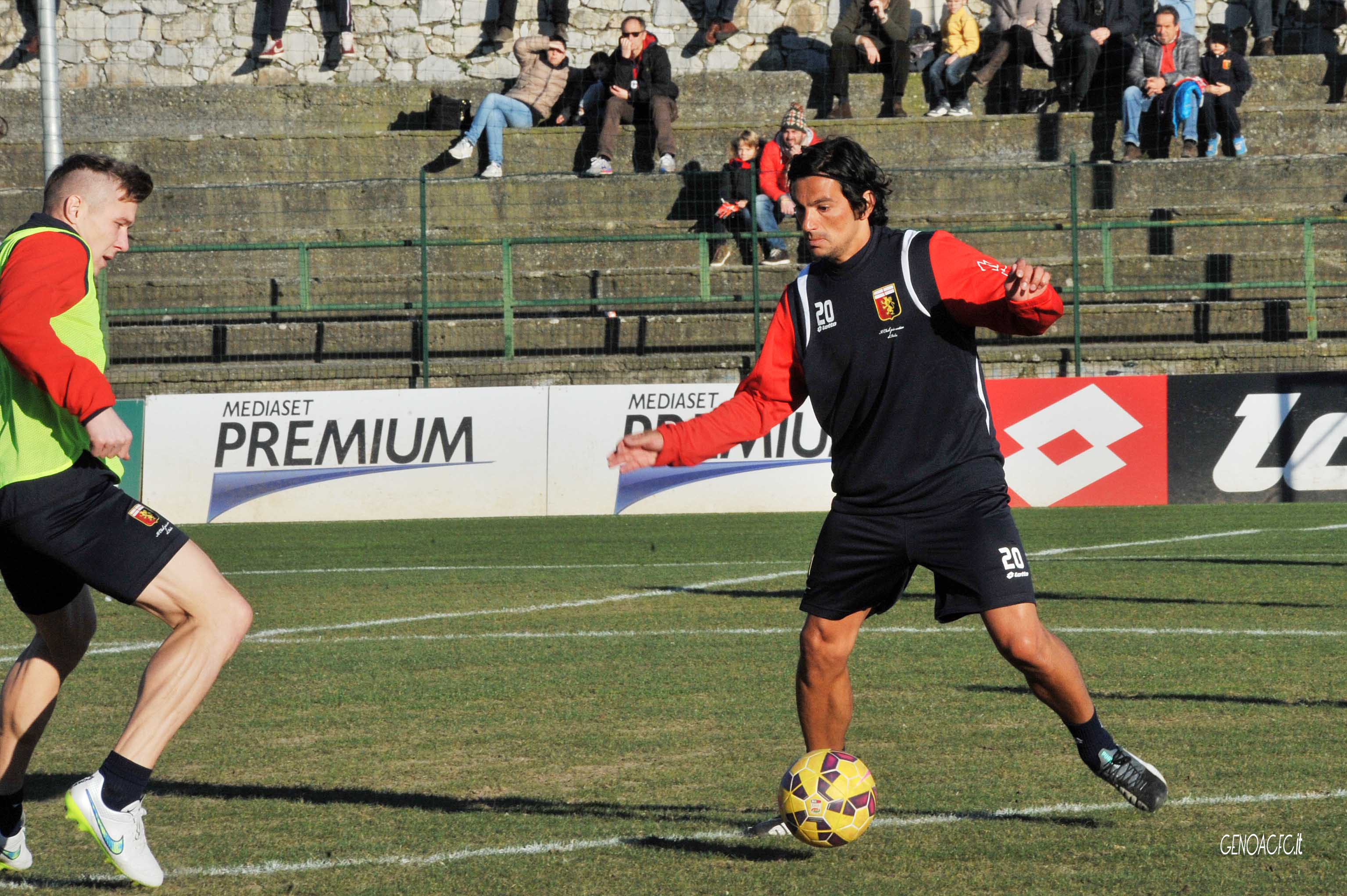 Дженоа обяви за наема на Тино Коста