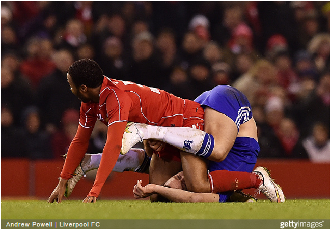 На Анфийлд не липсваха и еротични сцени при равенството между Ливърпул и Челси