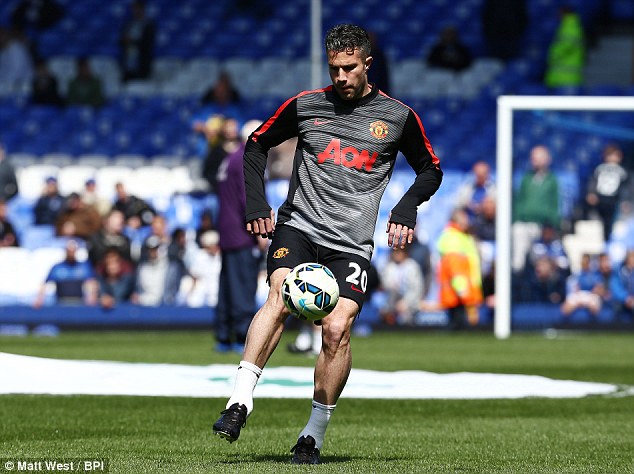 Ван Перси няма намерение да напуска Юнайтед