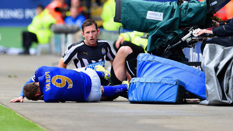 Карвър обвини Уилямсън в умишлено изгонване