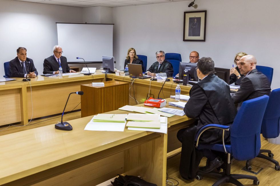 Утре решават за стачката в Испания