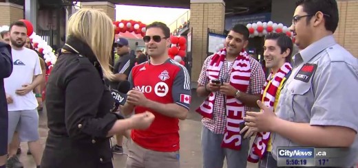 Фен на Торонто бе уволнен за обида на жена в ефир (видео)