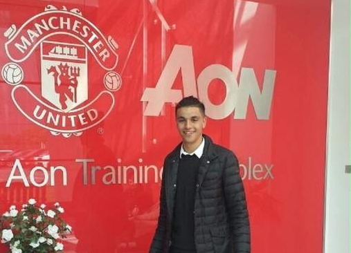 Юнайтед подписа с 16-годишен вратар