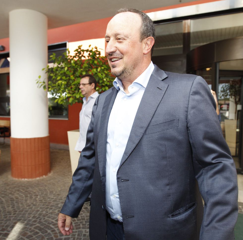 AS: Бенитес подписа с Реал