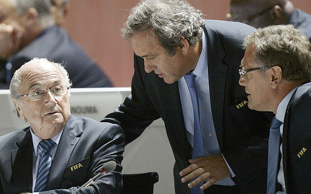 Платини и УЕФА няма да бойкотират Мондиал 2018