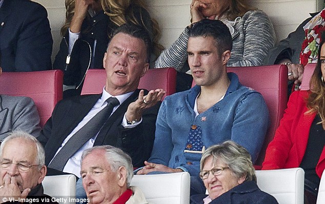 Ван Гаал се съмнява, че Ван Перси ще издържи на натоварванията