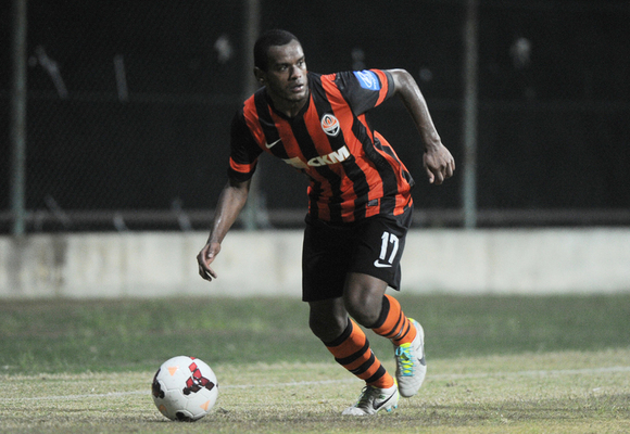 Фернандо ще премине медицински прегледи в Сампдория