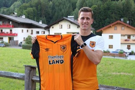 Тейлър ще играе в Чемпиъншип