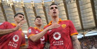 Тази вечер Рим е червен! (видео)