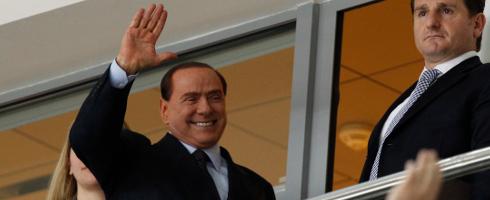 Берлускони: Милан остава на Сан Сиро