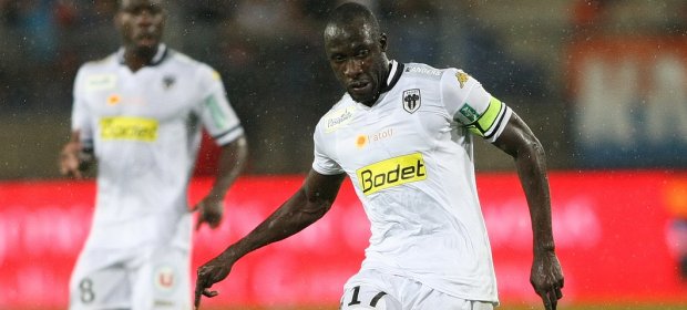 Анжер - Гингам 0:0 